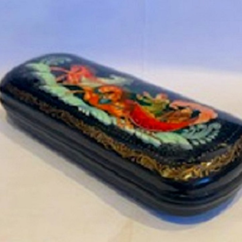 NWT PALEKH Hand Painted Eyeglass Case Lacquer Christmas Sleigh 3 Horses